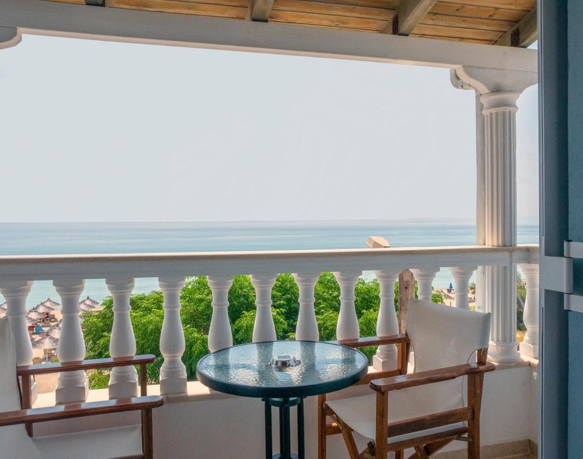 Vrachos Beach Hotel エクステリア 写真