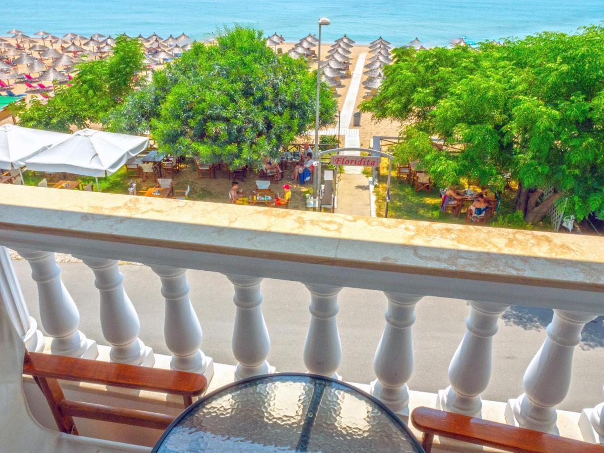 Vrachos Beach Hotel エクステリア 写真