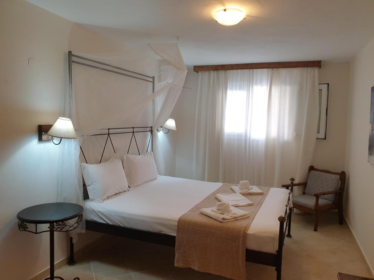Vrachos Beach Hotel エクステリア 写真