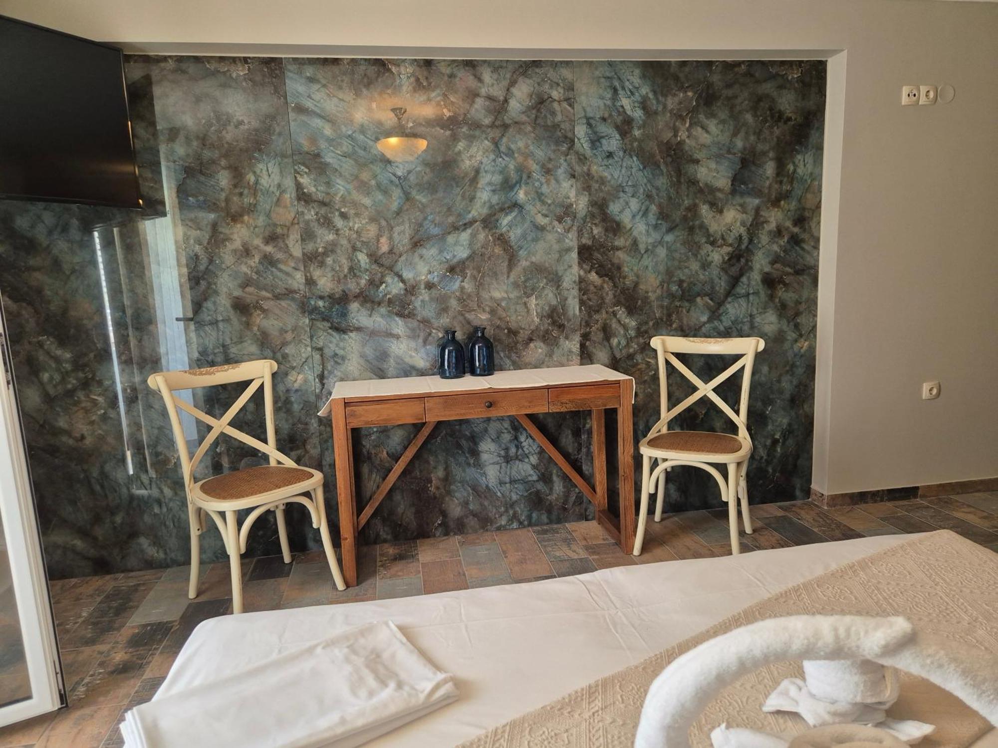 Vrachos Beach Hotel エクステリア 写真