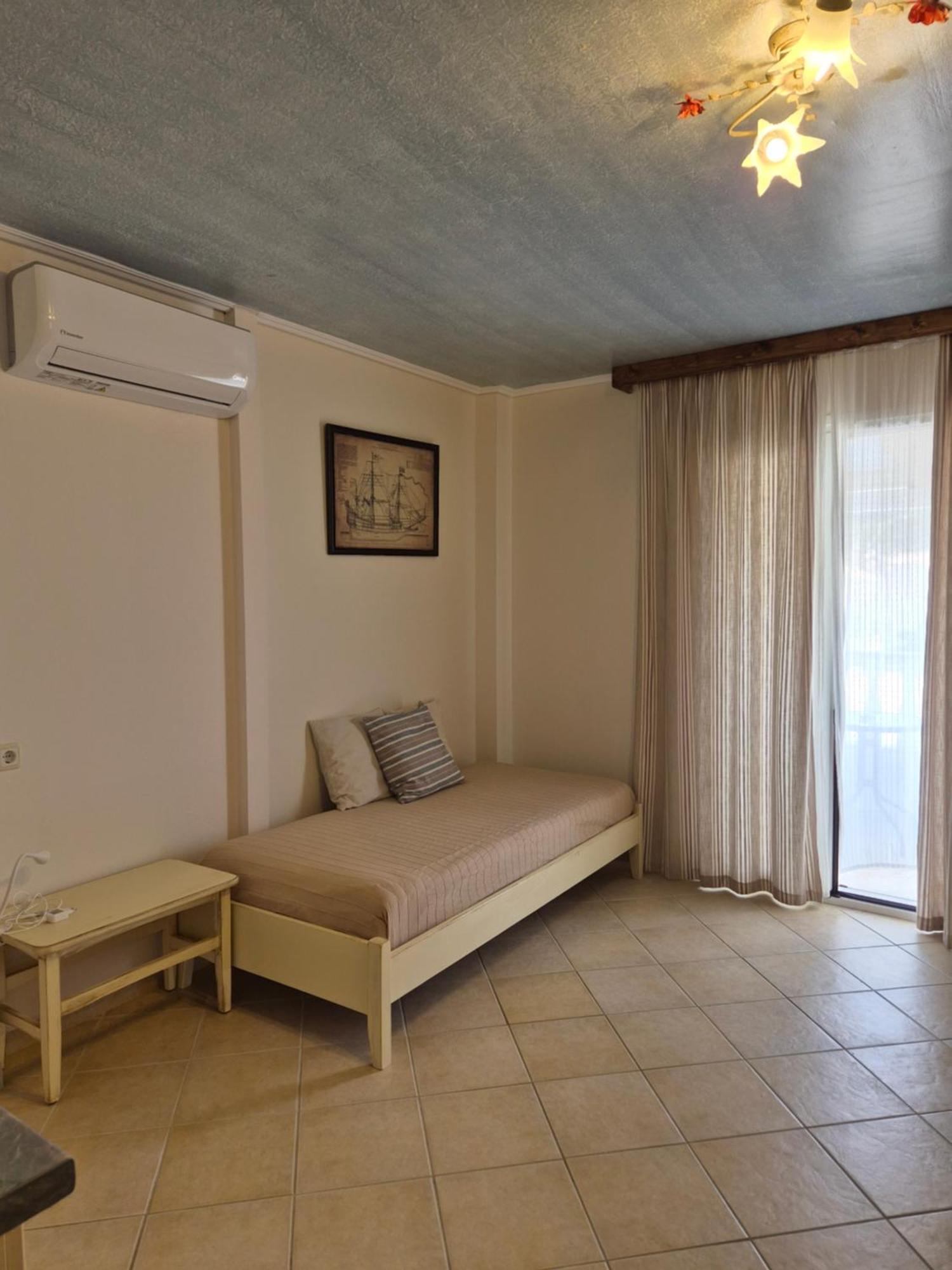 Vrachos Beach Hotel エクステリア 写真