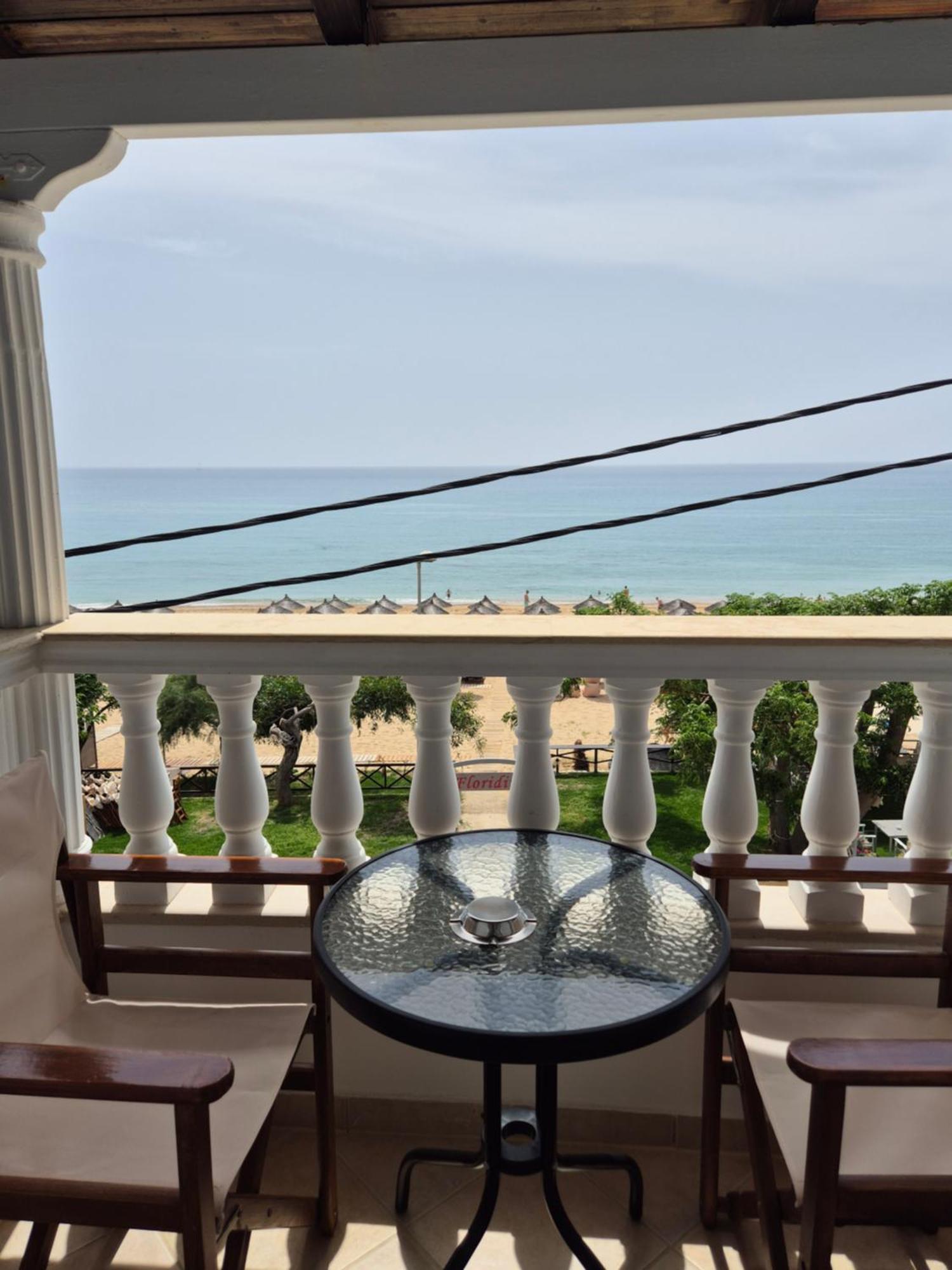 Vrachos Beach Hotel エクステリア 写真