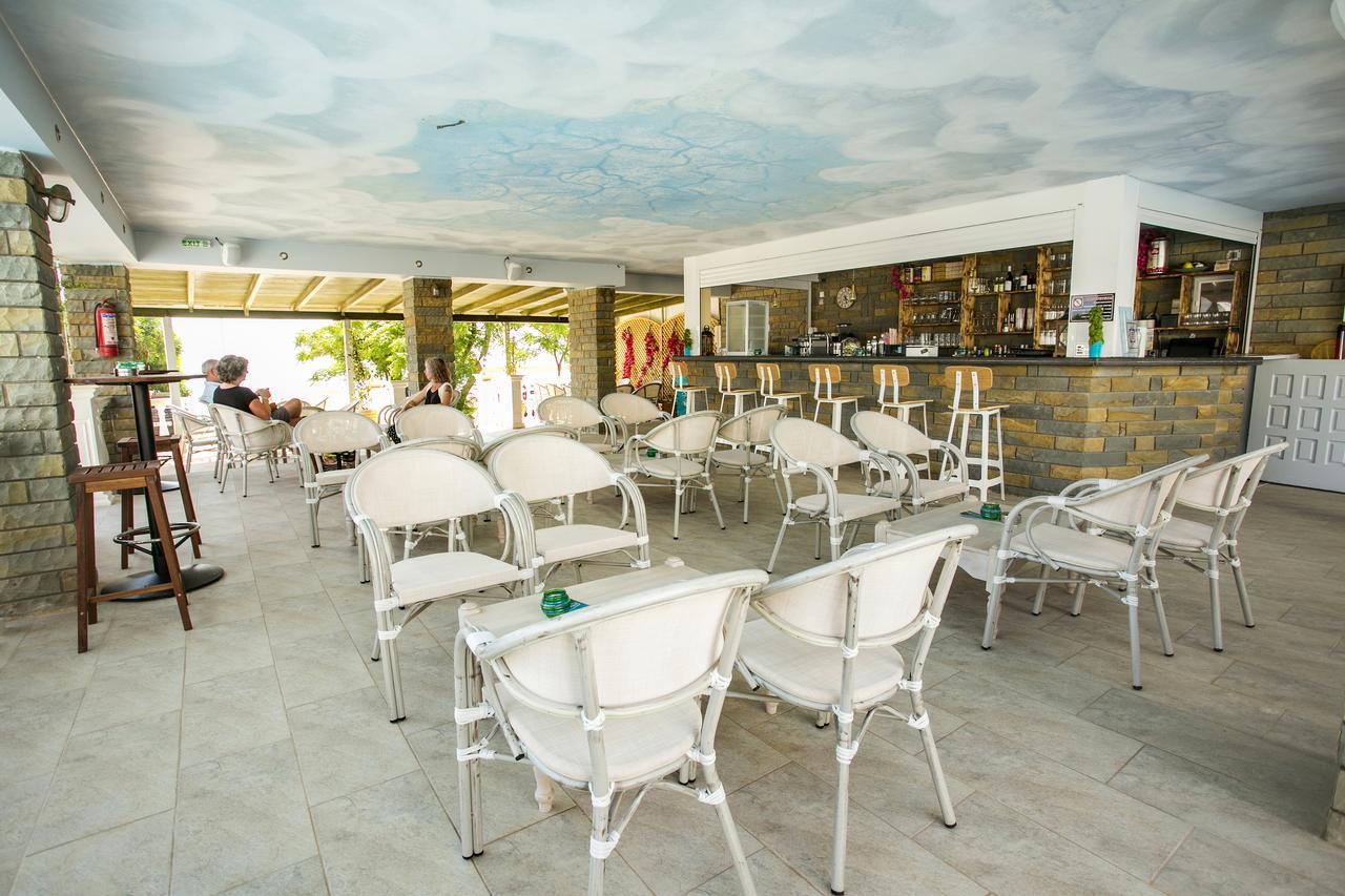 Vrachos Beach Hotel エクステリア 写真